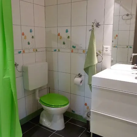 Les Mouresses Apartament *